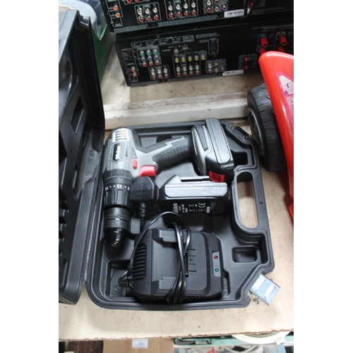 137 - WICKES BOXED CORDLESS DRILL IN CASE, 2 X BATTERIES, WORKS PERFECT