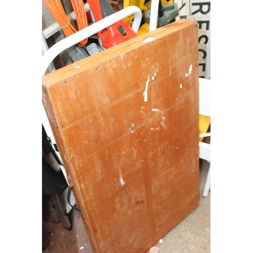Lot 219       