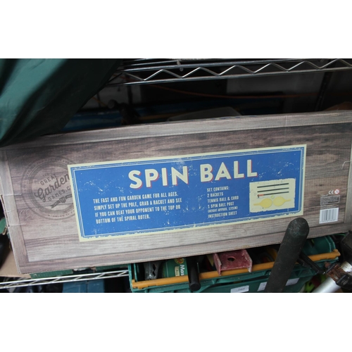59 - BOXED GARDEN SPINBALL GAME