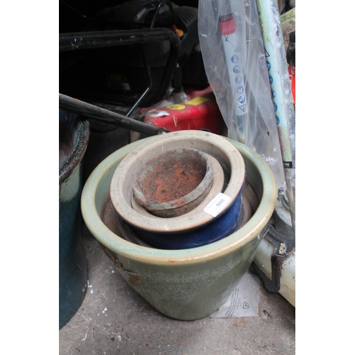 8 - SELECTION OF MIXED GARDEN POTS INCLUDING GLAZED AND TERRACOTTA