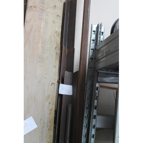 Lot 43        