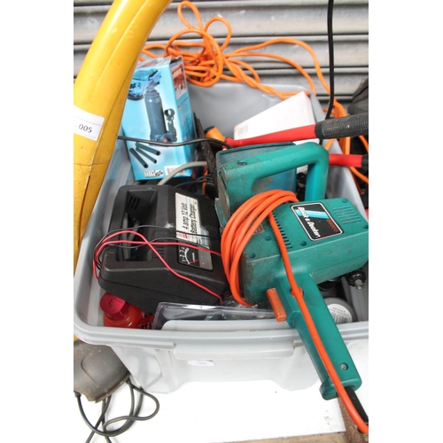6 - BOX INCLUDING 12V BATTERY CHARGER, BLACK AND DECKER HEDGE TRIMMER, SPRAY PAINTS , BOTTLE JACK ETC