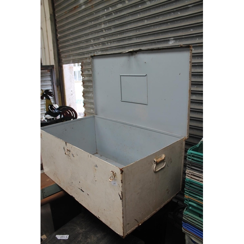 Lot 4         