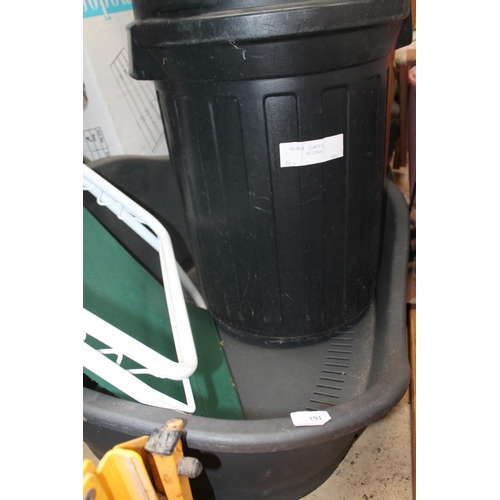 191 - GREY PLASTIC PET BED