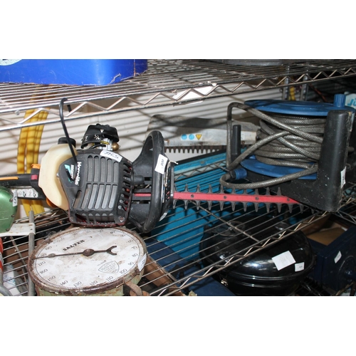 20 - PETROL HEDGE CUTTER, HOMELITE