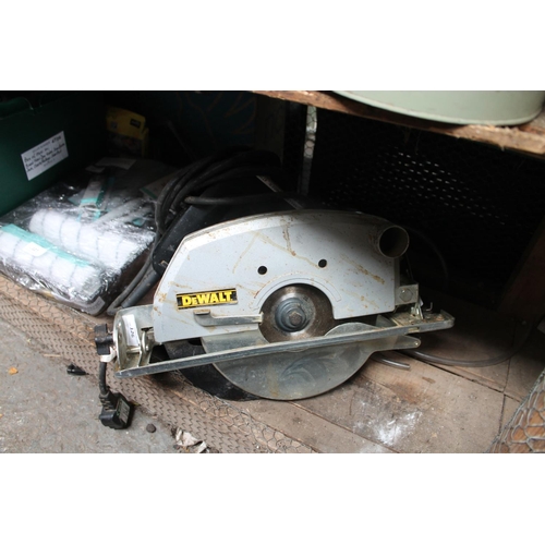 126 - DEWALT ELECTRIC CIRCULAR SAW