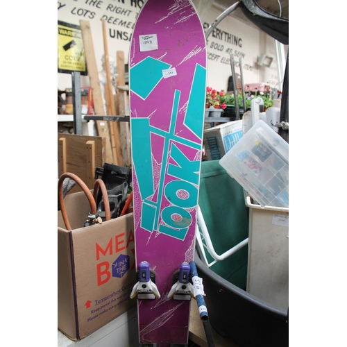 157 - SNOWBOARD