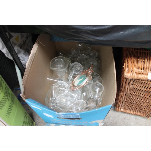 215 - BOX OF ASSORTED GLASSES INCLUDING BABYCHAM AND SHOT GLASSES