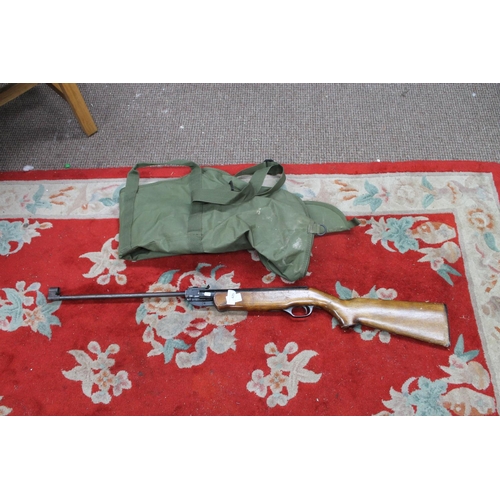 425 - .177 AIR RIFLE WITH CASE