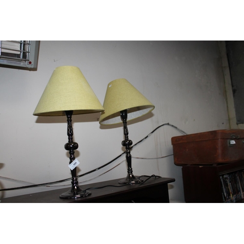 585 - PAIR OF MODERN MATCHING TABLE LAMPS WITH SHADES