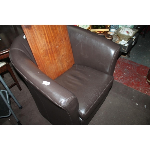 596 - LEATHERETTE TUB CHAIR