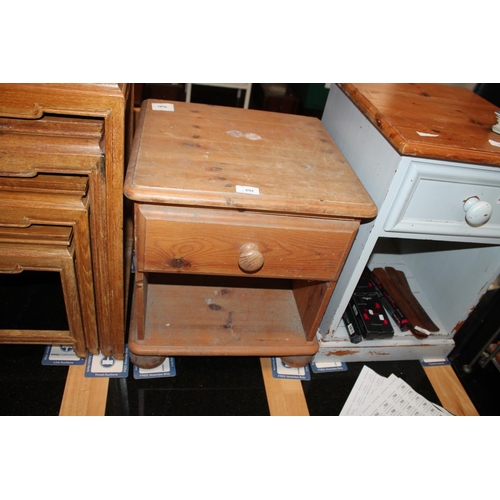 692 - SOLID PINE SINGLE BEDSIDE CABINET