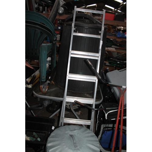 165 - LOFT LADDER
