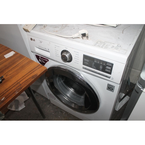 657 - LG 8KG DIRECT DRIVE WASHING MACHINE