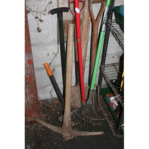 72 - A PICKAXE, GARDEN FORK, EDGER, ETC