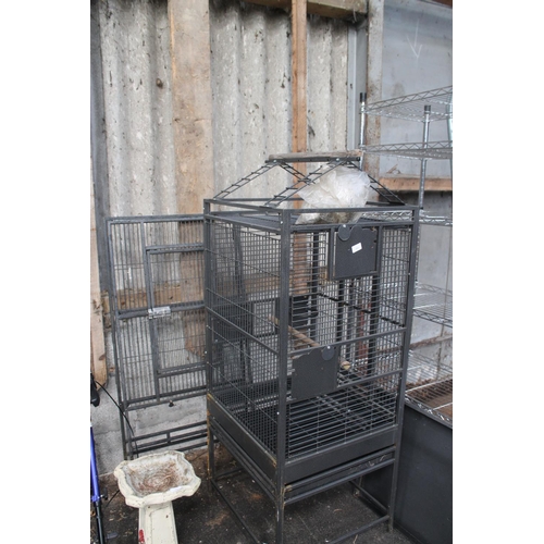 1 - LARGE BIRD/PARROT CAGE