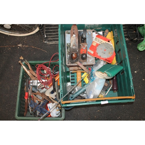 19 - CRATE OF MIXED TOOLS
