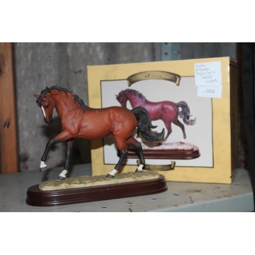 68 - BOXED LEONARDO HORSE FIGURE