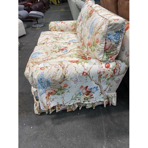 393 - A PAIR OF FLORAL DOWN FILLED TWO SEATER SOFAS
5FT BY 2 1/2ft deep by 3ft tall