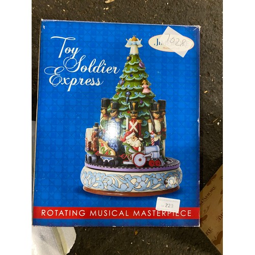 223 - TOY SOLDIER EXPRESS ROTATING MUSICAL MASTER PIECE