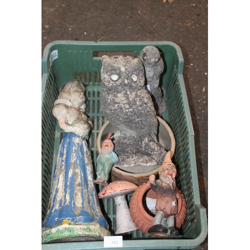 363 - SELECTION OF GARDEN ORNAMENTS