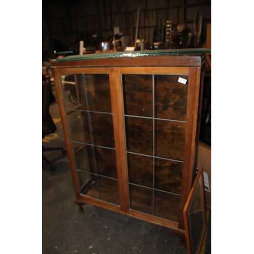 662 - VINTAGE GLAZED  DRESSER WITH TWO SHELVES