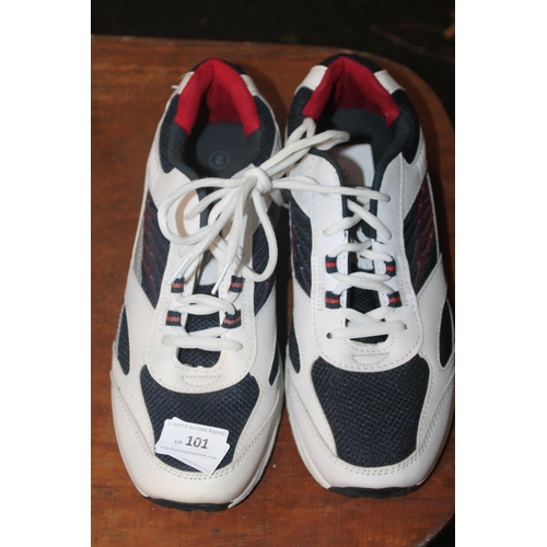 101 - PAIR OF SIZE 8 TRAINERS