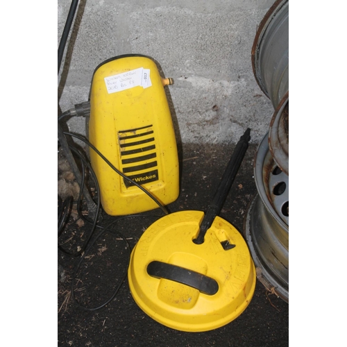 17 - WICKES 100 BAR POWER WASHER