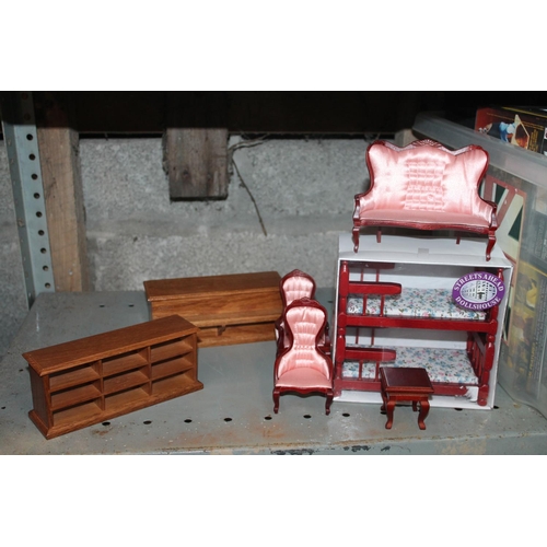 240 - BOX OF NEW DOLLS HOUSE FURNITURE ITEMS