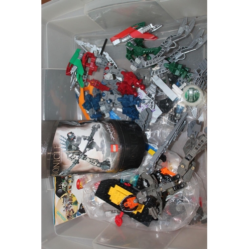 250 - TUB OF BIONICS LEGO