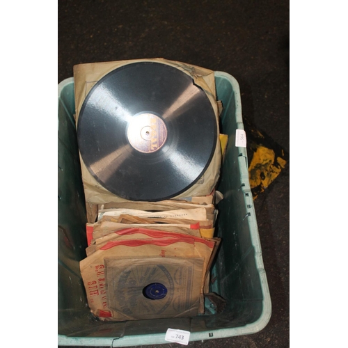 743 - SELECTION OF 45S AND MIXED LPS  MAINLY CLASSICAL