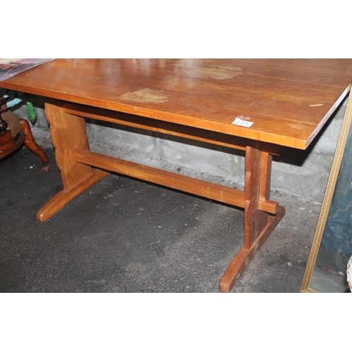 425 - SOLID PINE PUB STYLE TABLE