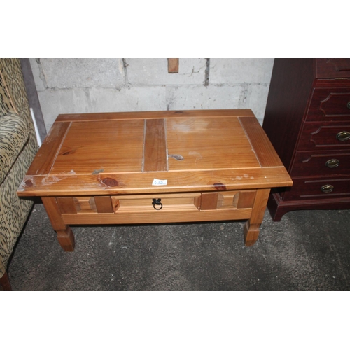 432 - MEXICAN PINE COFFEE TABLE WITH DRAWER