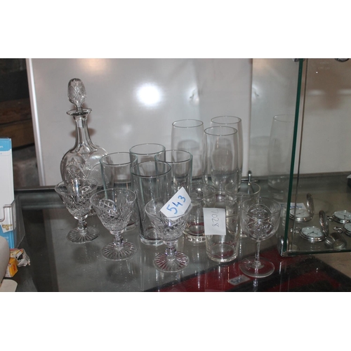 543 - LARGE QUANTITY OF GLASSES AND DECANTER