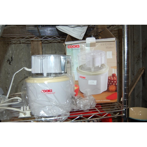 192 - COOKS PROFESSIONAL ICE CREAM MAKER