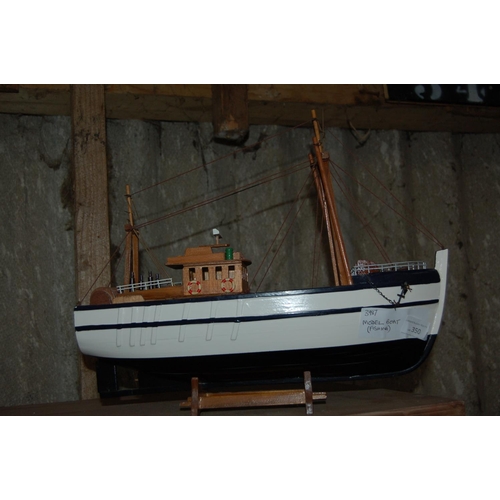 350 - MODEL FISHING BOAT