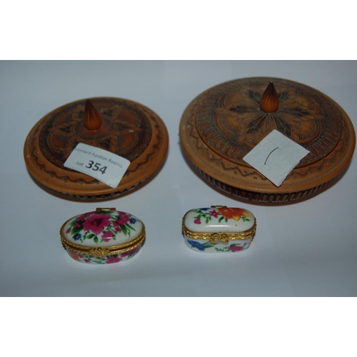 354 - 2 WOODEN LIDDED TRINKET  POTS AND 2 CERAMIC POTS