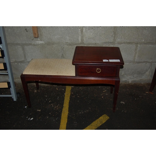 692 - TELEPHONE TABLE