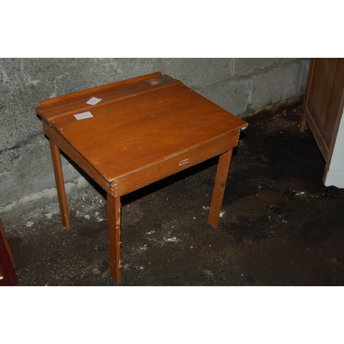 699 - CHILDS SCHOOL DESK