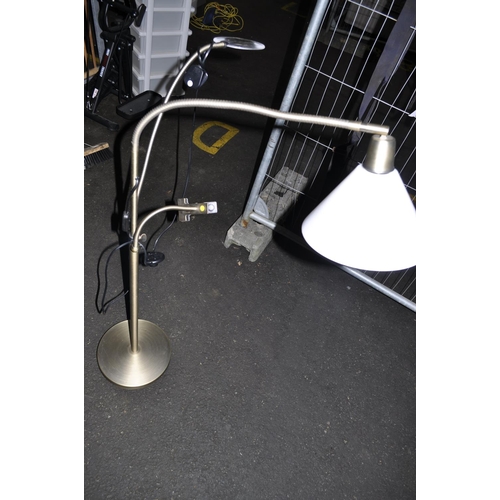 305 - METAL ADJUSTABLE STANDING LAMP