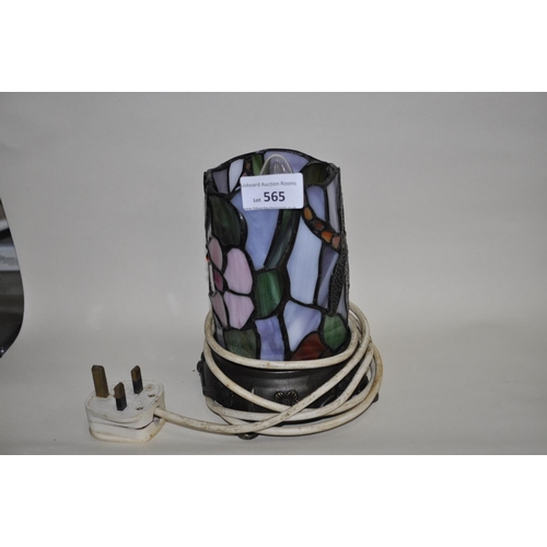 565 - TIFFANY STLE TALE LAMP   DRAGONFLY PATTERN