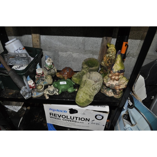 120 - QUANTITY OF GARDEN GNOMES AND FROGS