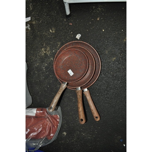 416 - 3 ASSORTED FRYING PANS