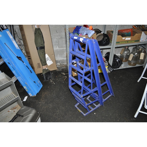 91 - PAIR OF HEAVY DUTY BLUE CAR RAMPS