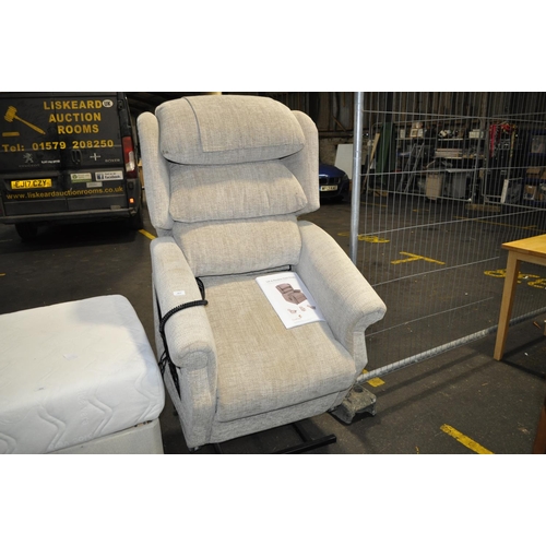 817 - FULLY LIFTING AND RECLINING COSI CHAIR, TESTED AND WORKING