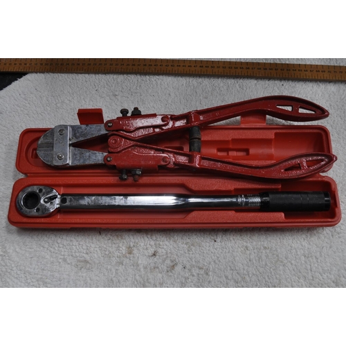 25 - CAST BOLT CUTTERS AND BOXED TORQUE WRENCH