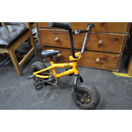 6 - CHILDS VENOM YELLOW TRICK BIKE