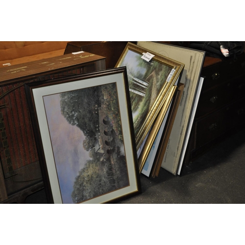 704 - SELECTION OF FRAMED AND GLAZED PRINTS