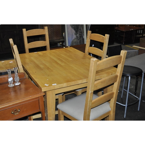 766 - HEAVY MODERN PINE DINING TABLE WITH 4 MATCHING CHAIRS