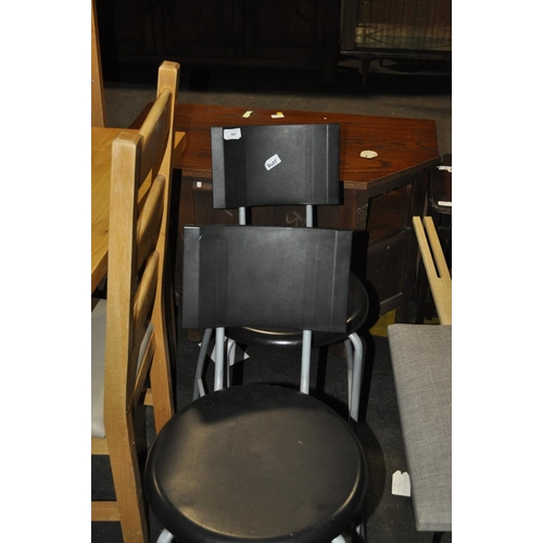 767 - 2 BLACK AND GREY KITCHEN STOOLS